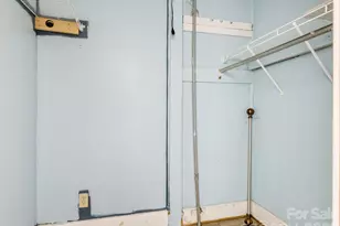 2346 Sam Newell Rd, Matthews, NC 28105 - Photo 9