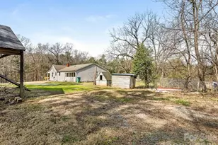 2346 Sam Newell Rd, Matthews, NC 28105 - Photo 17