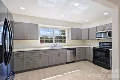 5447 Alpine Lane, Charlotte, NC 28269 - Photo 9