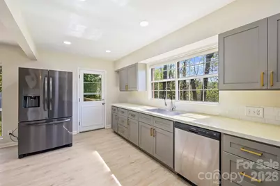 5447 Alpine Lane, Charlotte, NC 28269 - Photo 11