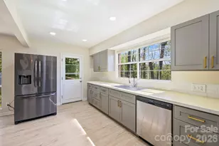 5447 Alpine Ln, Charlotte, NC 28269 - Photo 11