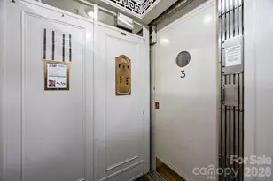 301 W 10th St, Charlotte, NC 28202 - Photo 39