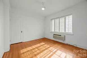 301 W 10th St, Charlotte, NC 28202 - Photo 29