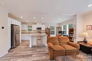 328 Mountain Lion Trl, Maggie Valley, NC 28751 - Photo 9