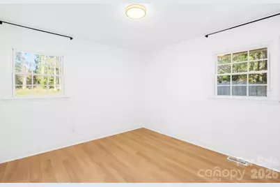 3801 Winterfield Place, Charlotte, NC 28205 - Photo 17