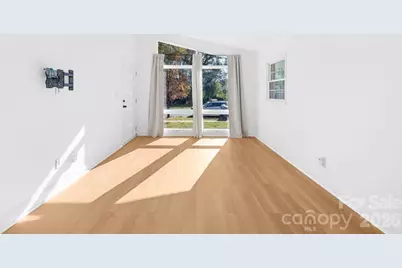 3801 Winterfield Place, Charlotte, NC 28205 - Photo 7