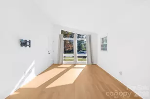 3801 Winterfield Pl, Charlotte, NC 28205 - Photo 7