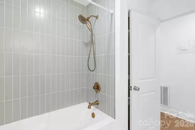 3801 Winterfield Place, Charlotte, NC 28205 - Photo 15