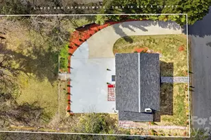 1407 Mimosa Ln, Lenoir, NC 28645 - Photo 3