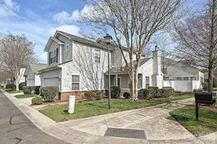 8627 Meadowmont View Dr, Charlotte, NC 28269 - Photo 33