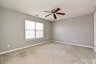 8627 Meadowmont View Dr, Charlotte, NC 28269 - Photo 21