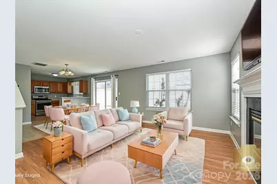 8627 Meadowmont View Drive, Charlotte, NC 28269 - Photo 7