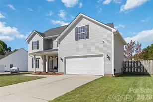 2141 Bluebonnet Ln, Matthews, NC 28104 - Photo 3
