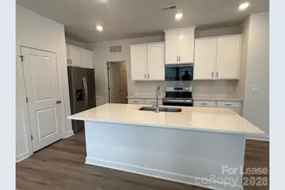 1281 30th Street Lane NE, Conover, NC 28613 - Photo 5