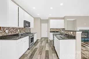 9932 Rocky Ford Club Rd, Charlotte, NC 28269 - Photo 15