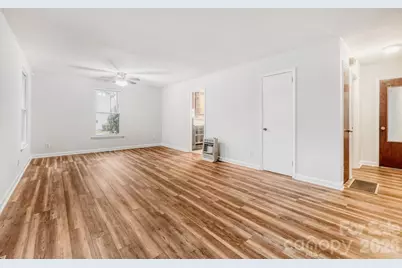 3728 Seaforth Drive, Charlotte, NC 28205 - Photo 3