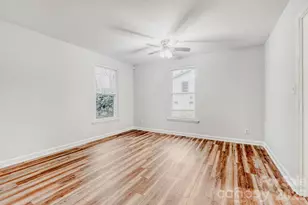 3728 Seaforth Dr, Charlotte, NC 28205 - Photo 5