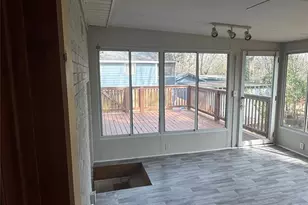 344 Fairgreen Dr, Charlotte, NC 28217 - Photo 11