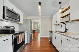224 E Catawba Ave, Mooresville, NC 28115 - Photo 1