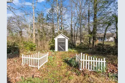 219 Stoney Mountain Road, Hendersonville, NC 28791 - Photo 31