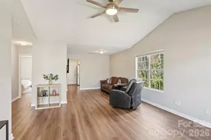 1097 Cherry Meadow Ln, Rock Hill, SC 29732 - Photo 7