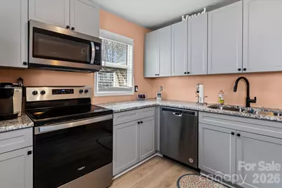 1058 Betty Drive, Winston Salem, NC 27107 - Photo 5