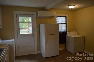 819 Charlotte Ave, Statesville, NC 28677 - Photo 5