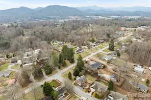 833 Sand Hill Rd, Asheville, NC 28806 - Photo 17