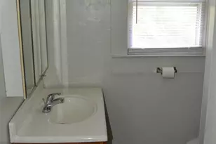 245 N Main St, Troutman, NC 28166 - Photo 7