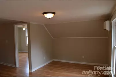 615 Charlotte Avenue, Statesville, NC 28677 - Photo 5