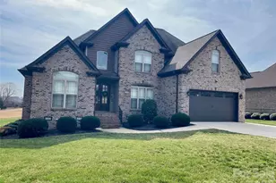 5147 Mdw Pk Ln, Hickory, NC 28602 - Photo 1