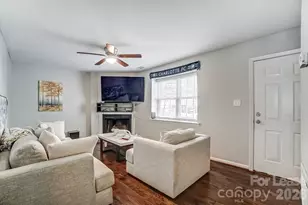 8518 Castle Pine Ct, Charlotte, NC 28226 - Photo 3