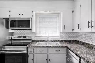 708 E John St, Matthews, NC 28105 - Photo 7