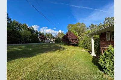 70 Winchester Drive, Waynesville, NC 28785 - Photo 11