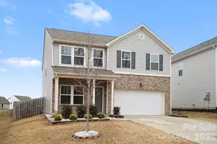 113 Buoy Ln, Statesville, NC 28677 - Photo 3
