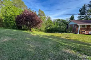 70 Winchester Dr, Waynesville, NC 28785 - Photo 13
