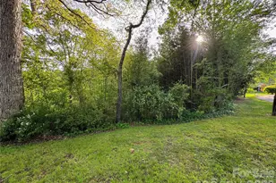 70 Winchester Dr, Waynesville, NC 28785 - Photo 15