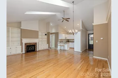 1109 Citation Circle, Hendersonville, NC 28739 - Photo 3