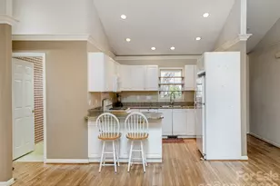 1109 Citation Cir, Hendersonville, NC 28739 - Photo 7