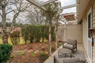 1109 Citation Cir, Hendersonville, NC 28739 - Photo 23