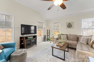 39 Bowen Dr, Belmont, NC 28012 - Photo 5