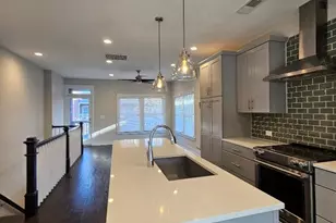 1202 Macomb Pl, Charlotte, NC 28208 - Photo 3