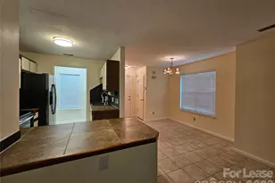 802 Selwyn Oaks Ct, Charlotte, NC 28209 - Photo 5