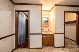 7141 Knobs Landing, Connelly Springs, NC 28612 - Photo 15