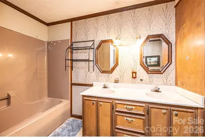 7141 Knobs Landing, Connelly Springs, NC 28612 - Photo 23