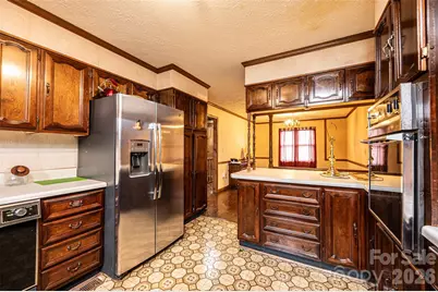 7141 Knobs Landing, Connelly Springs, NC 28612 - Photo 13