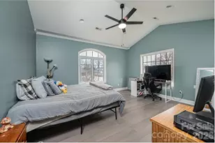 1360 Sweetbriar Ln, Hickory, NC 28602 - Photo 29