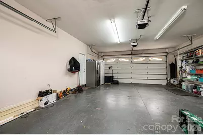 1360 Sweetbriar Lane, Hickory, NC 28602 - Photo 37