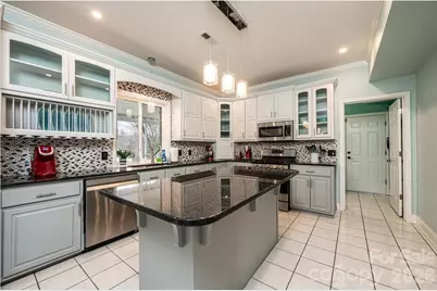 1360 Sweetbriar Lane, Hickory, NC 28602 - Photo 11