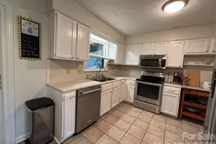 164 Bartlett St, Asheville, NC 28801 - Photo 5